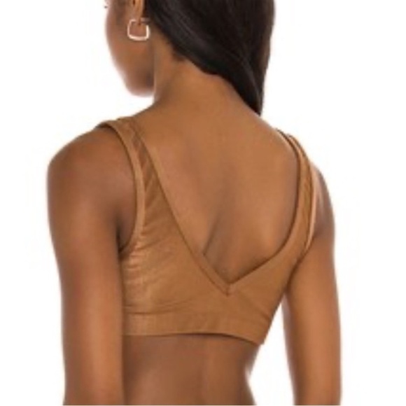 WeWoreWhat V-Neck Ribbed Sports Bra Brown  - Size Small - Picture 2 of 5